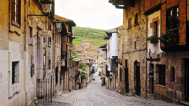 Bilet de vacanta cu invitatie la masa