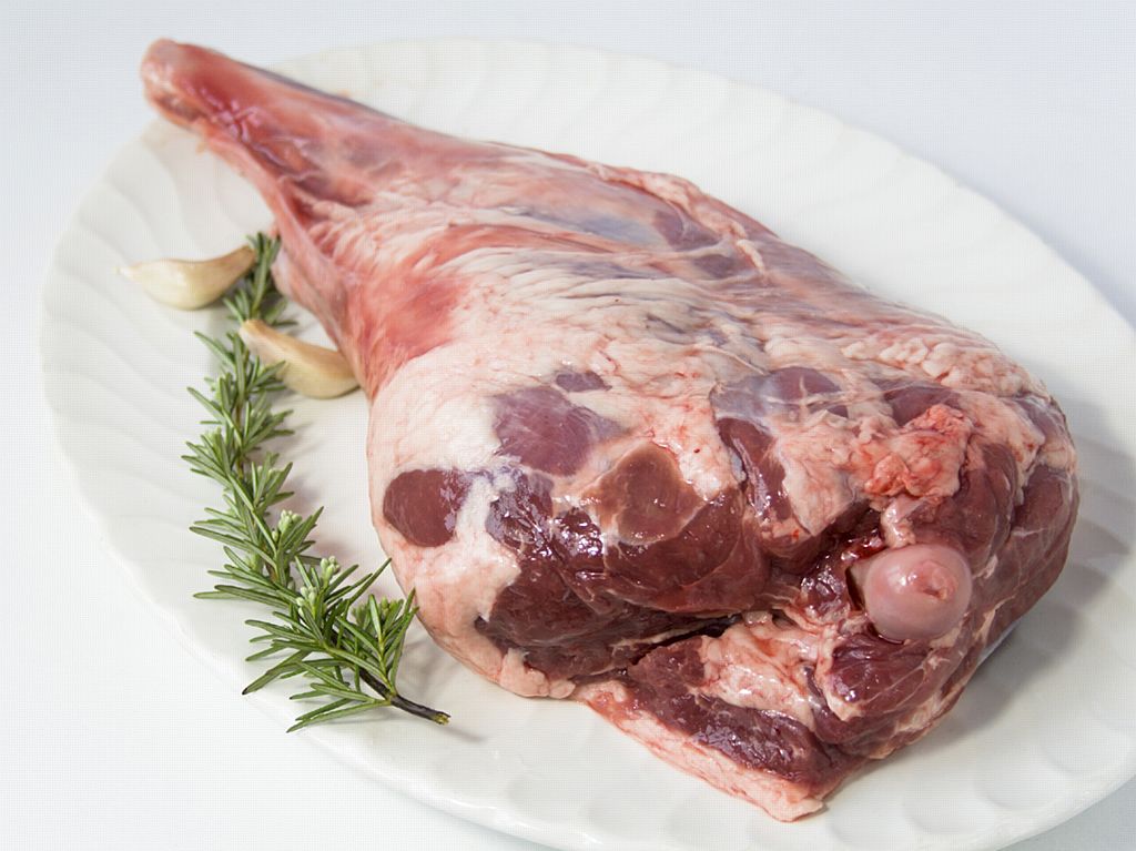 Sfaturi, trucuri si secrete culinare despre carnea de miel si de oaie