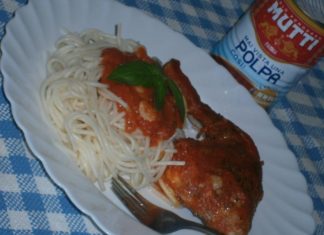Spaghete cu pui si Mutti, pulpa de rosii