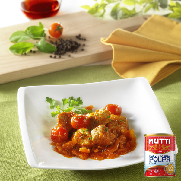 Pork hotpot gatit cu sos de rosii Mutti