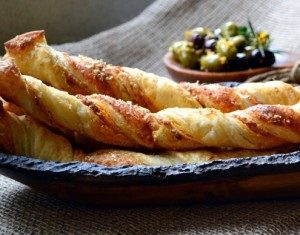 Whole Wheat Puff Pastry Cheese Sticks with Pesto Dip
