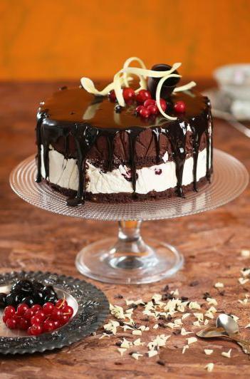 Tortul casei acum pe www.etorturi.ro