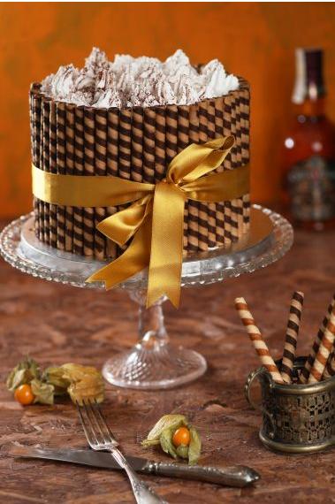 Tortul Whiskey delight acum pe www.etorturi.ro