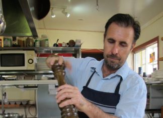 Un restaurant a interzis accesul copiilor cu varsta sub 7 ani
