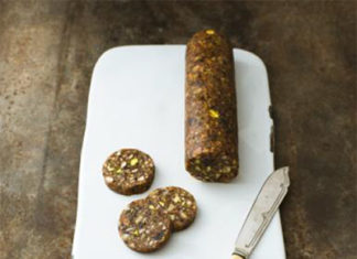 salam din prune uscate