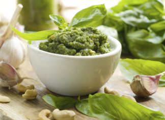 Sos pentru spaghete al pesto