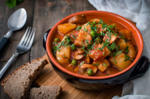 tocanita de cartofi cu ciuperci proaspete